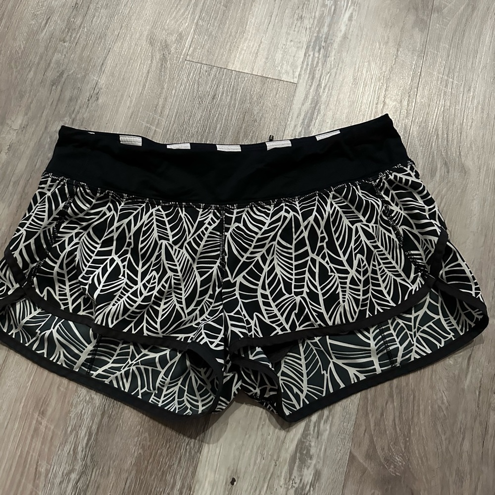 Lululemon Speed Up 2.5” Lined Shorts